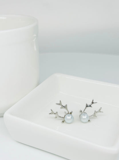 Antler Design Freshwater Pearl (6.3 - 6.5mm) Earrings