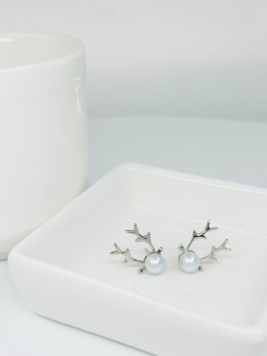 Antler Design Freshwater Pearl (6.3 - 6.5mm) Earrings