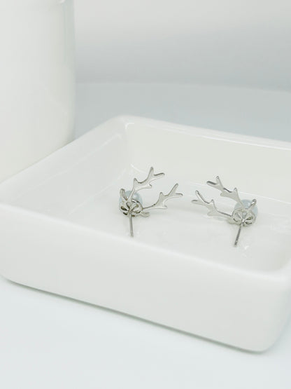Antler Design Freshwater Pearl (6.3 - 6.5mm) Earrings