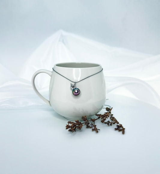 Auspicious Gourd (Hu lu) Freshwater Pearl (11-11.5mm) Pendant