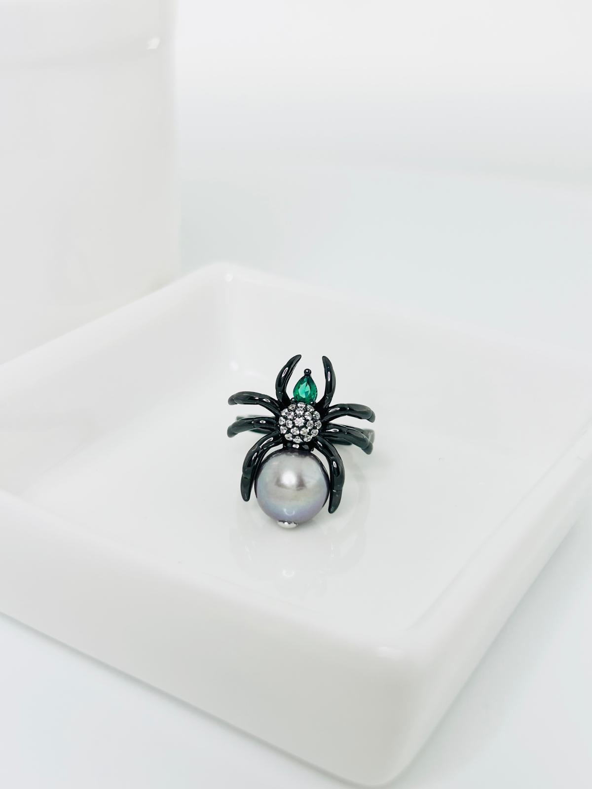 Black Widow Spider Freshwater Pearl (10mm) Ring