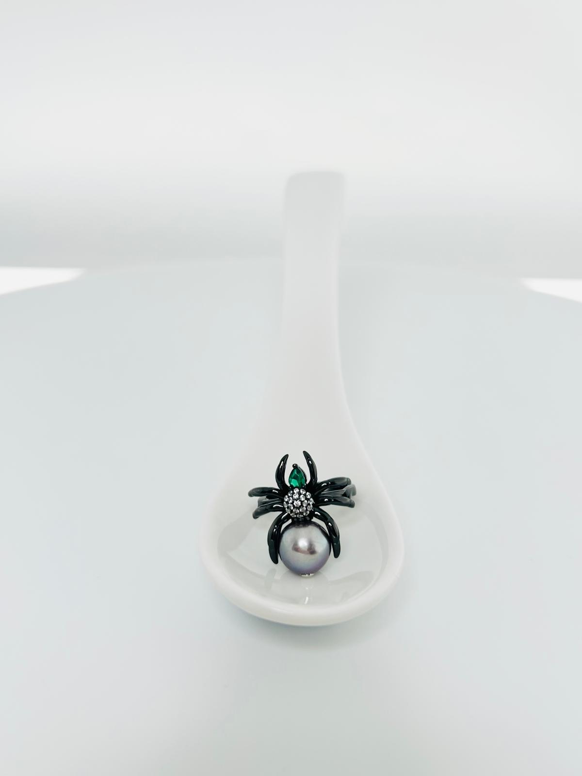 Black Widow Spider Freshwater Pearl (10mm) Ring