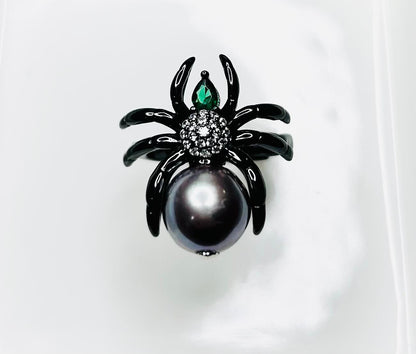 Black Widow Spider Freshwater Pearl (10mm) Ring