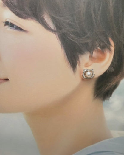 Aurora Kitty Pearl Pendant (6.5-7mm) and Earring (6.5-7mm) Set